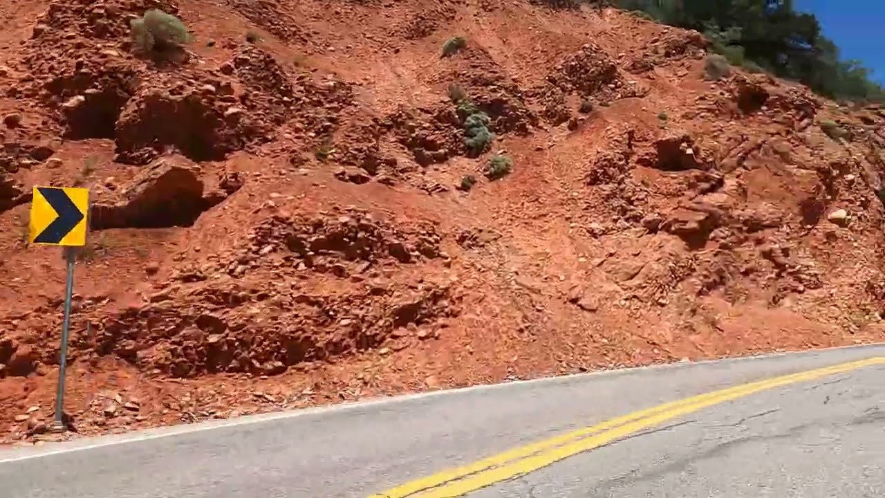 Summer-time drive through East Canyon, Utah in Glorious 4K