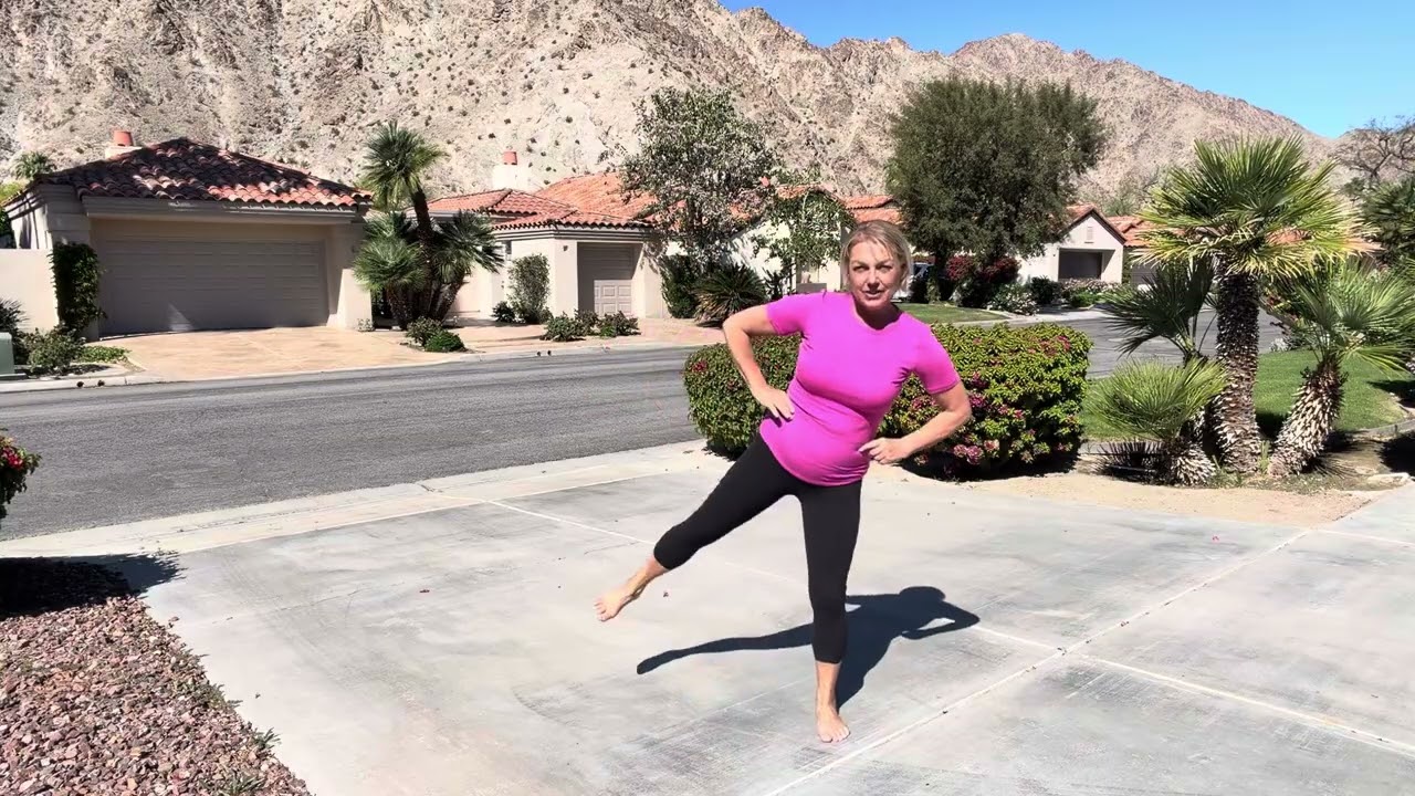 Upper body and lower body strength, finish with total body cardio! 