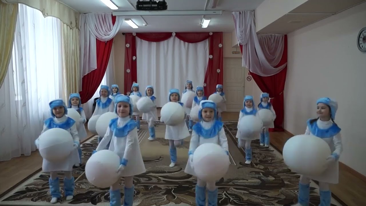 Детский танец  КАБЫ НЕ БЫЛО ЗИМЫ