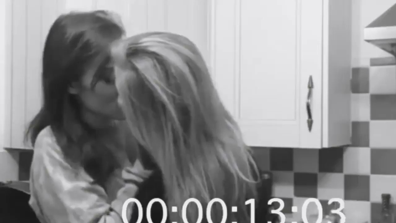 Rose & Rosie KISSES