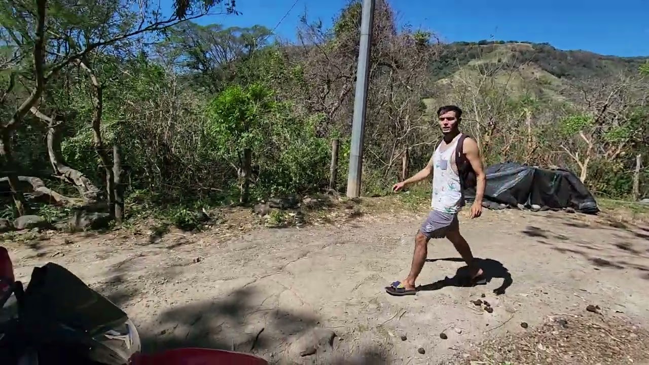 Yegamos a los cerro más altos de el diamante donde en la punta de el cerro ai peceras de Tilapias😱😍