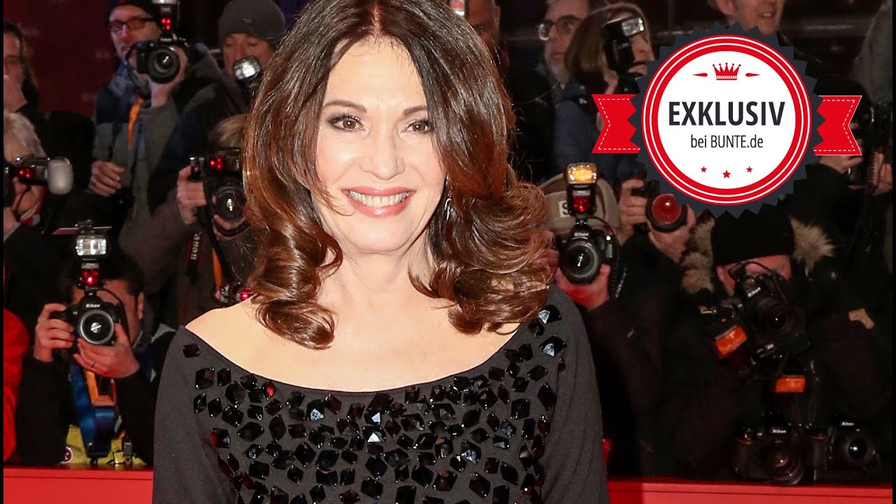 Iris Berben - Über ihre Schönheit :„Da wird ja viel geholfen, so wacht man ja nicht auf“