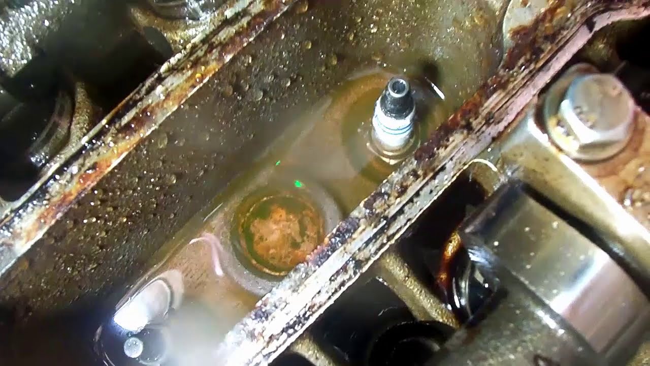 Agua en los CABLES de BUJIAS, fiesta con sellos dañados