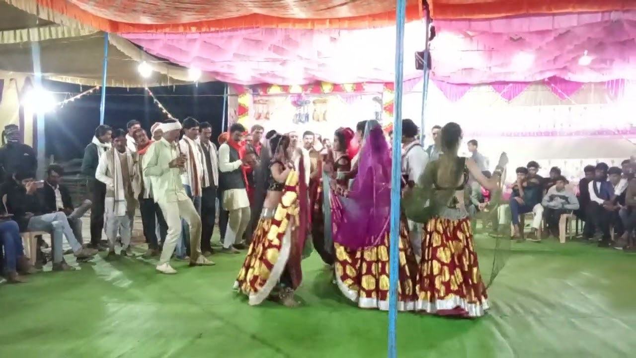 बुंदेली राई// कटीली देशी राई// गजब की मुरली धुन // पटना की देशी राई 💐💃