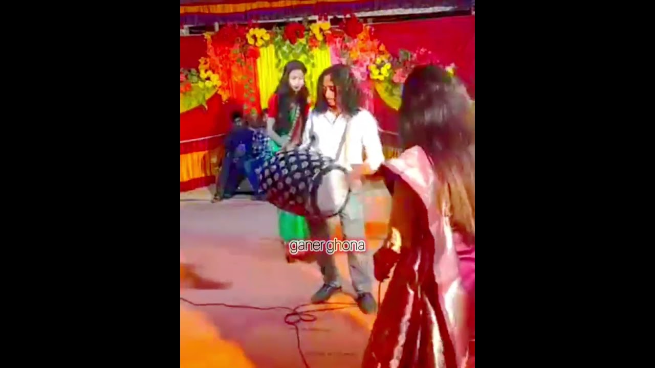 চমৎকার নতুনধামাইল, আমার মন রয়ে না ঘরে গো মধূমাখা কালার বাঁশির সুরে।