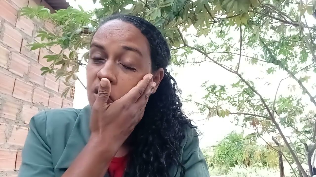 DEUS PAI DEUS FILHO DEUS ESPÍRITO SANTO DE DEUS GÊNESIS36 DEUS OBRIGADA PELA VIDA PELO O AR DEUS PAI