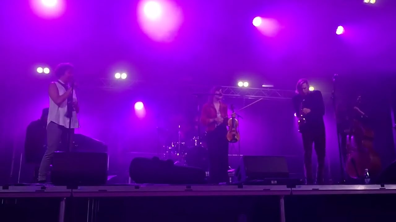 Oiro Pena - Rannalla itkijä Live @MitasMitasMitas-festivaali 2024