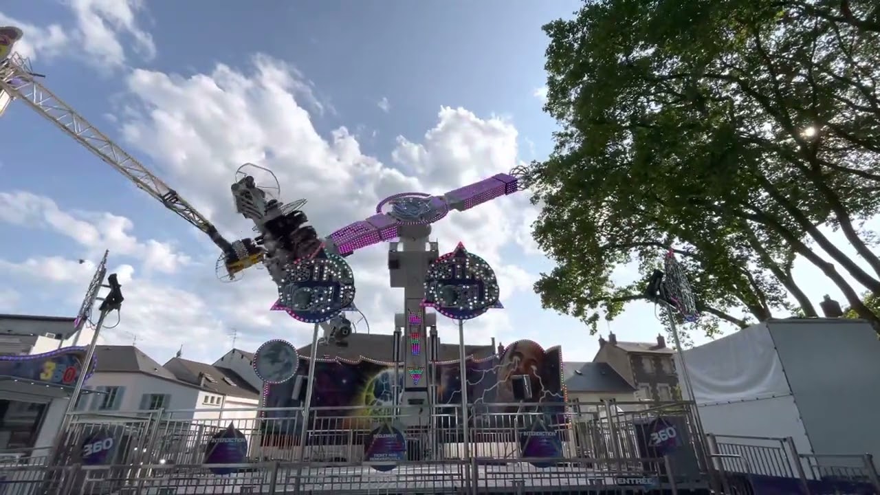 Astro World (Offride) - Fête foraine de Pentecôte de Decize 2023
