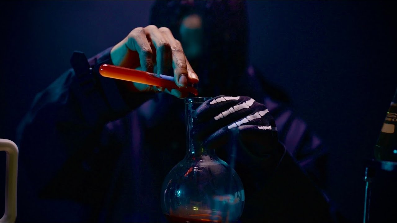 Kraff - Who Mek E Rum? - (Official Music Video)