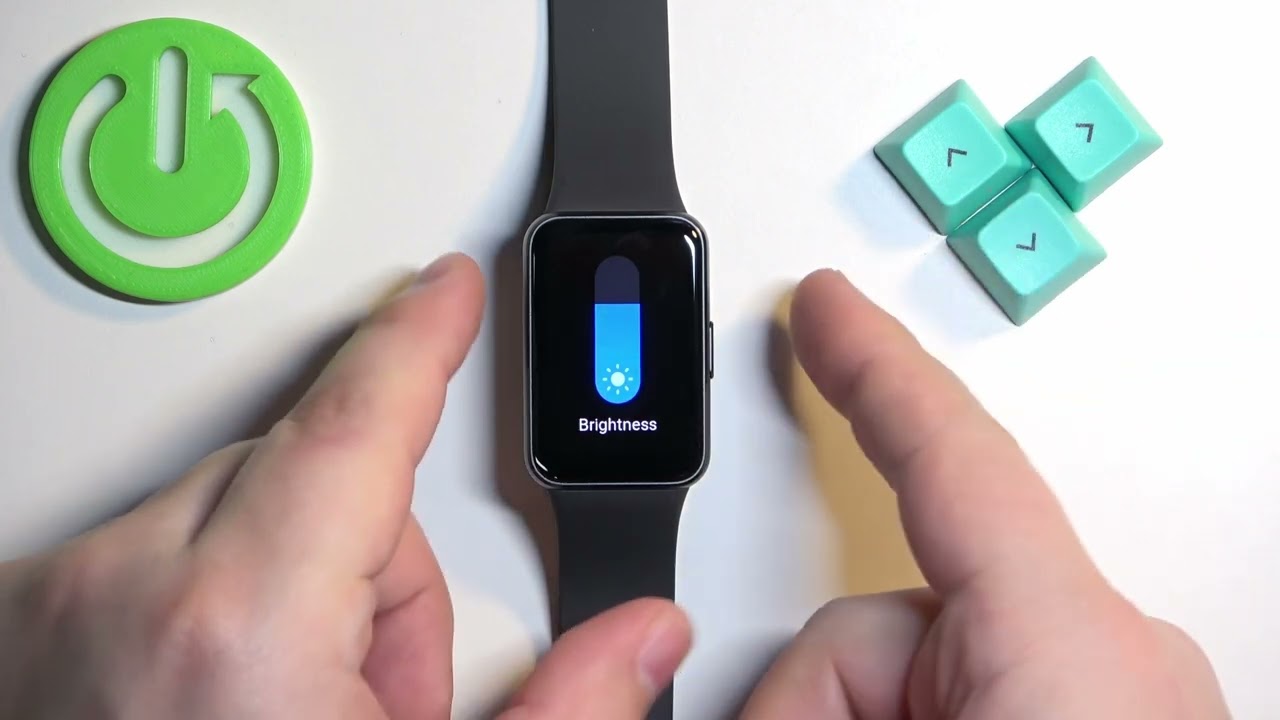 Как настроить яркость экрана на SAMSUNG Galaxy Fit 3