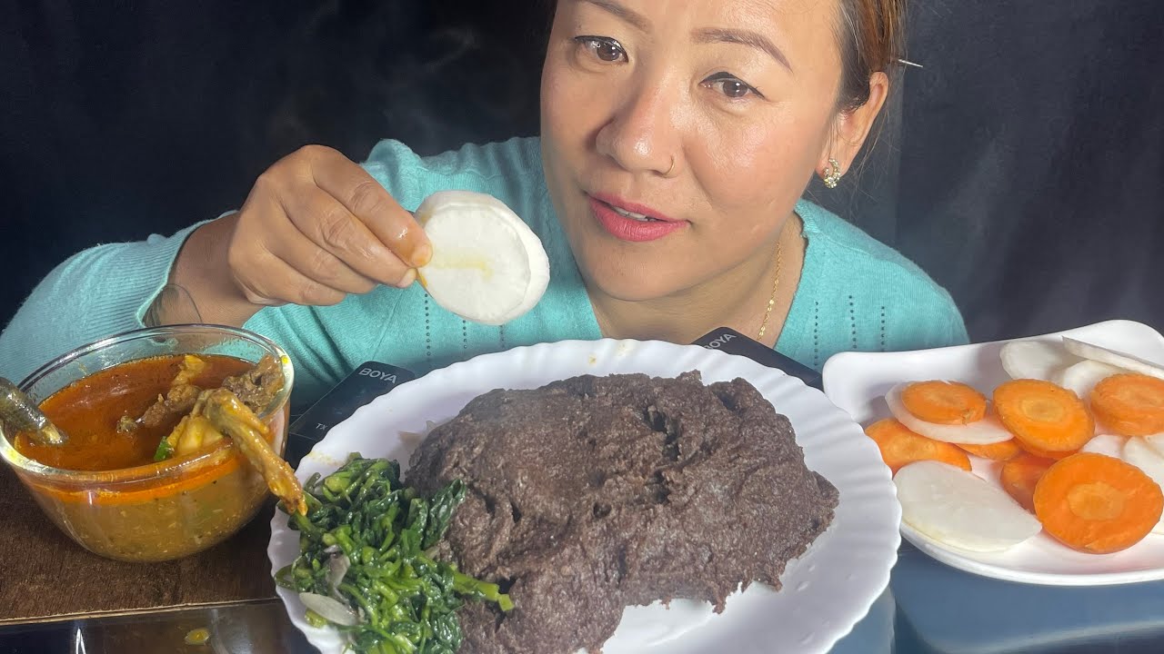 NEPALI AUTHENTIC AND TRADITIONAL FOOD , Kodo ko Dhiso,Sagg, Local Kukhurako Masu || Rubi Rai Mukbang