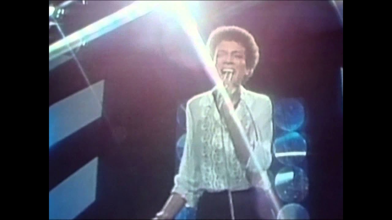 Maxine Nightingale - Right Back Where We Started From (1976) Clip
