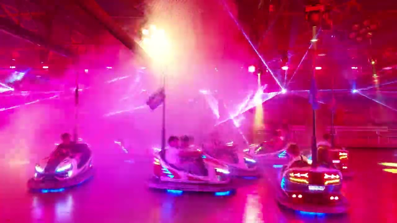 Lasershow am Autoscooter Isken Number 1 auf der Winterberger Kirmes 2025