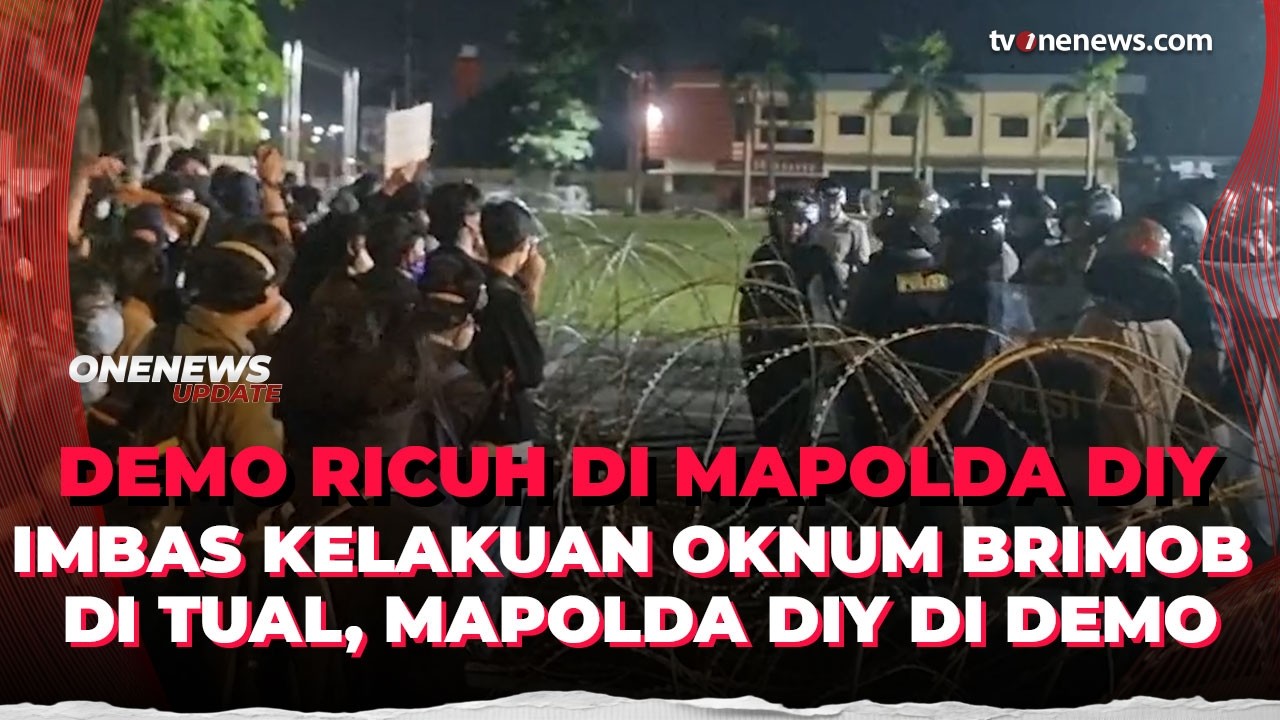 Demo Ricuh di Depan Mapolda DIY, Aksi Anarkis Berakhir Dibubarkan Massa Tandingan | OneNews Update