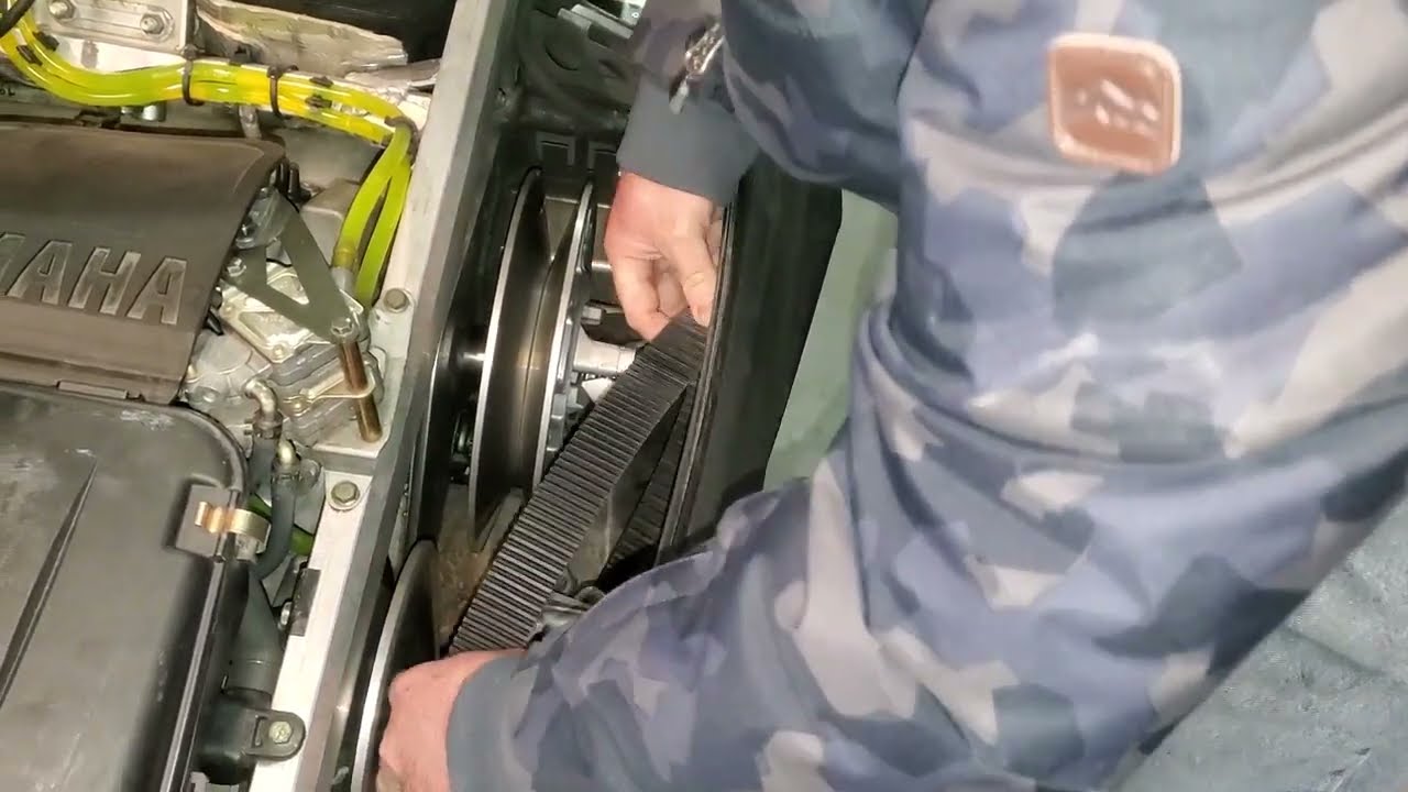 Снятие приводного ремня Yamaha RX-1