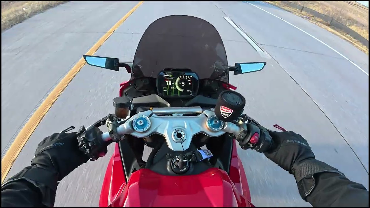 Ducati Panigale V2 S 2025 - Time for a Major Upgrade!