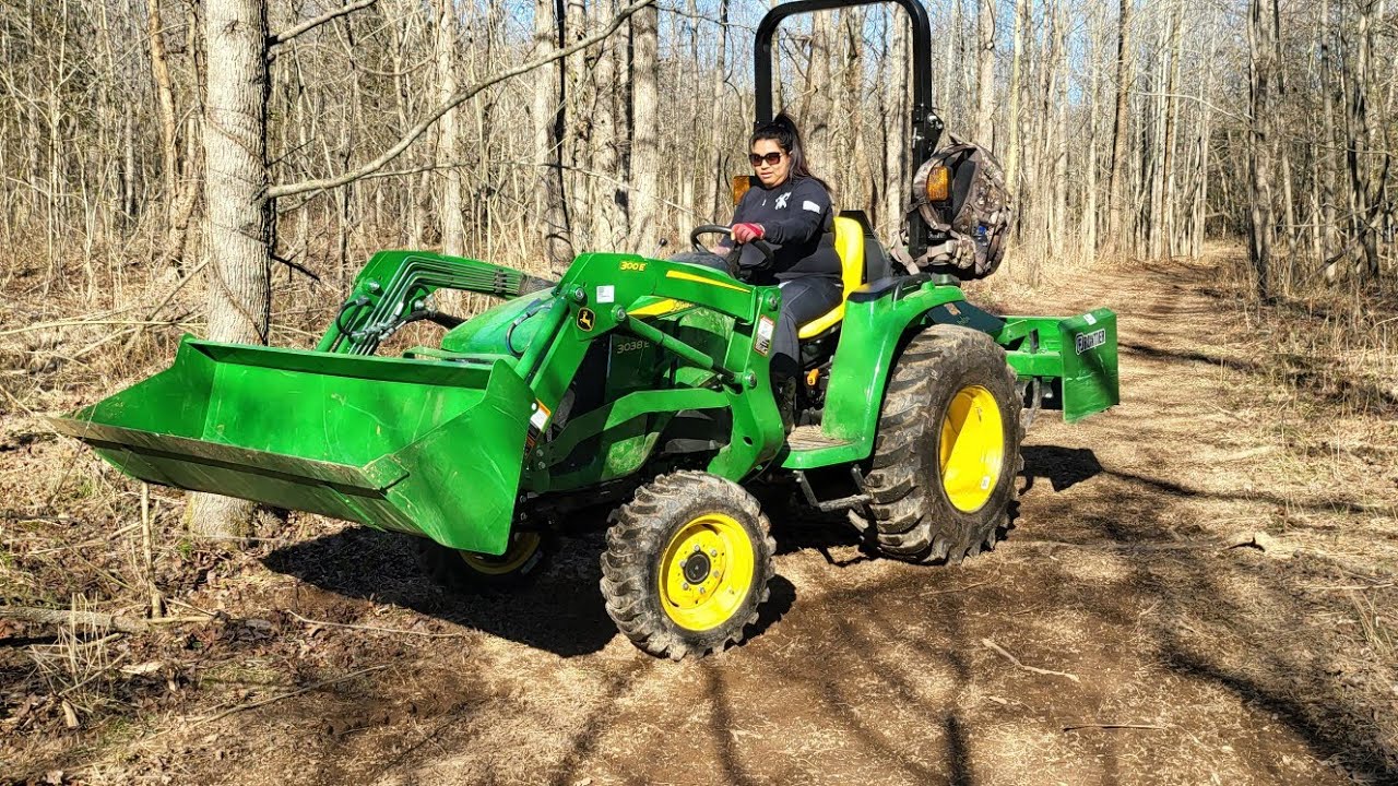 2022 John Deere 3038E Review.