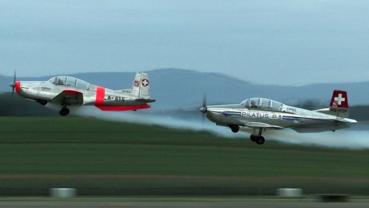 THE SWISS PILATUS P3 FLYERS AEROBATIC TEAM BEAUTIFUL PERFORMANCE!