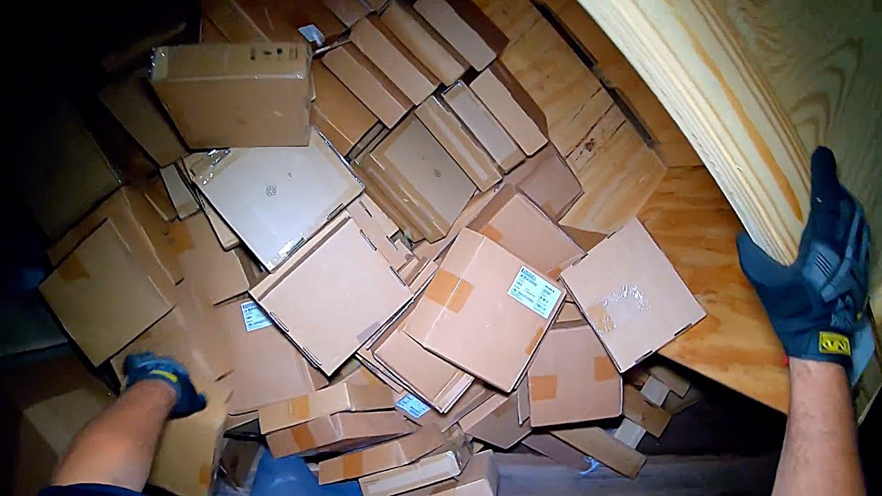 Dumpster Diving (Scavenger Down!)