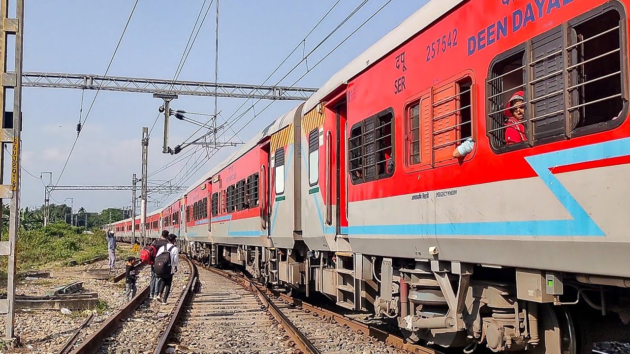15702 Siliguri Jn - Katihar Intercity Express via Arariya,Purnia departure from Siliguri Jn 