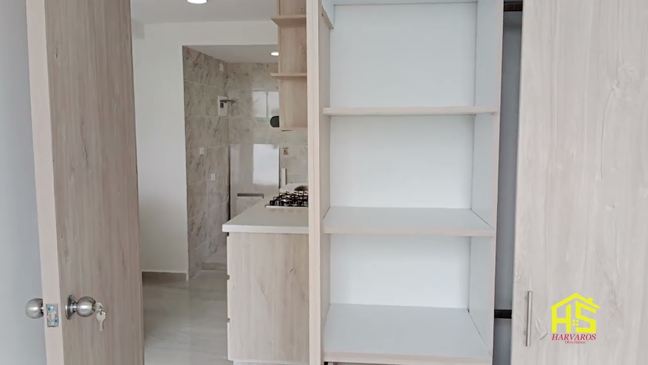APARTAMENTO EN OBRA BLANCA Y MADERA | EL ZORZAL | HARVAROS