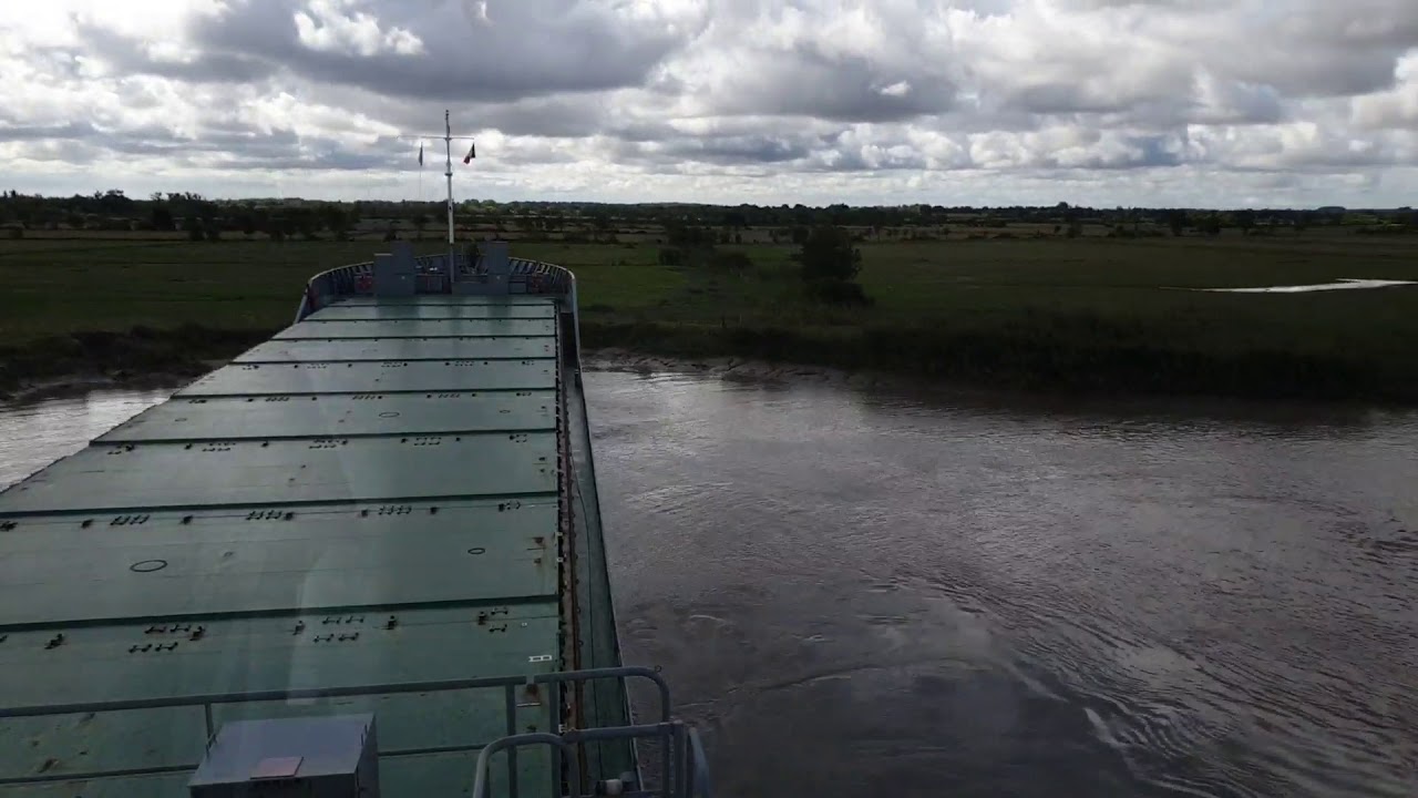 Mv Stroombank arriving in Tonnay Charente