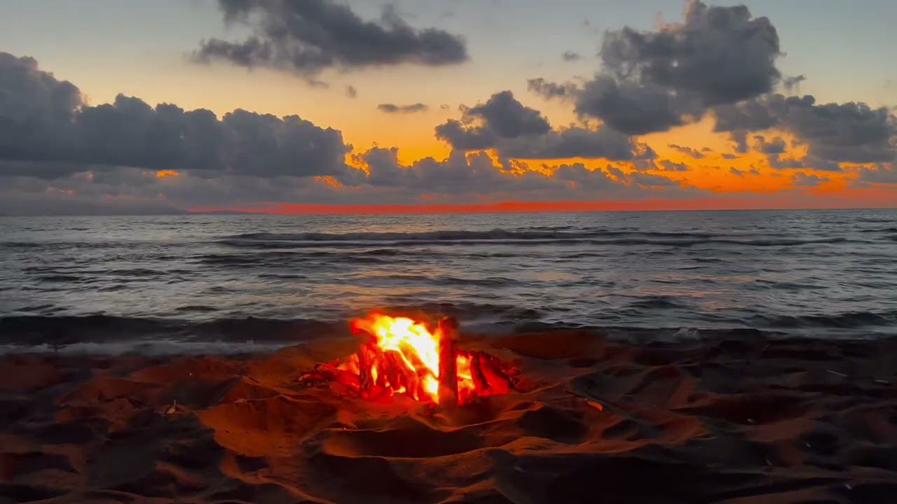 📻 Surah Taha &ndash; Muhammad Ayoub | Qur&rsquo;an Radio with Ocean Ambience & Fire (سورة طه &ndash; محمد أيوب)