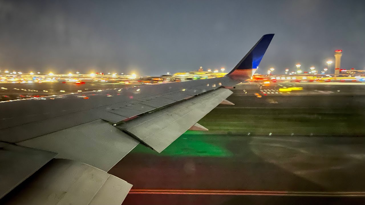 United Airlines Boeing 767-300ER Night Takeoff from Newark Liberty | EWR-MAD