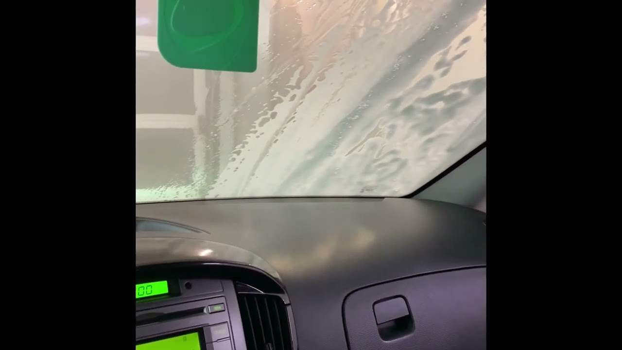 Заехал на бесконтактную мойку «Умная мойка 24».