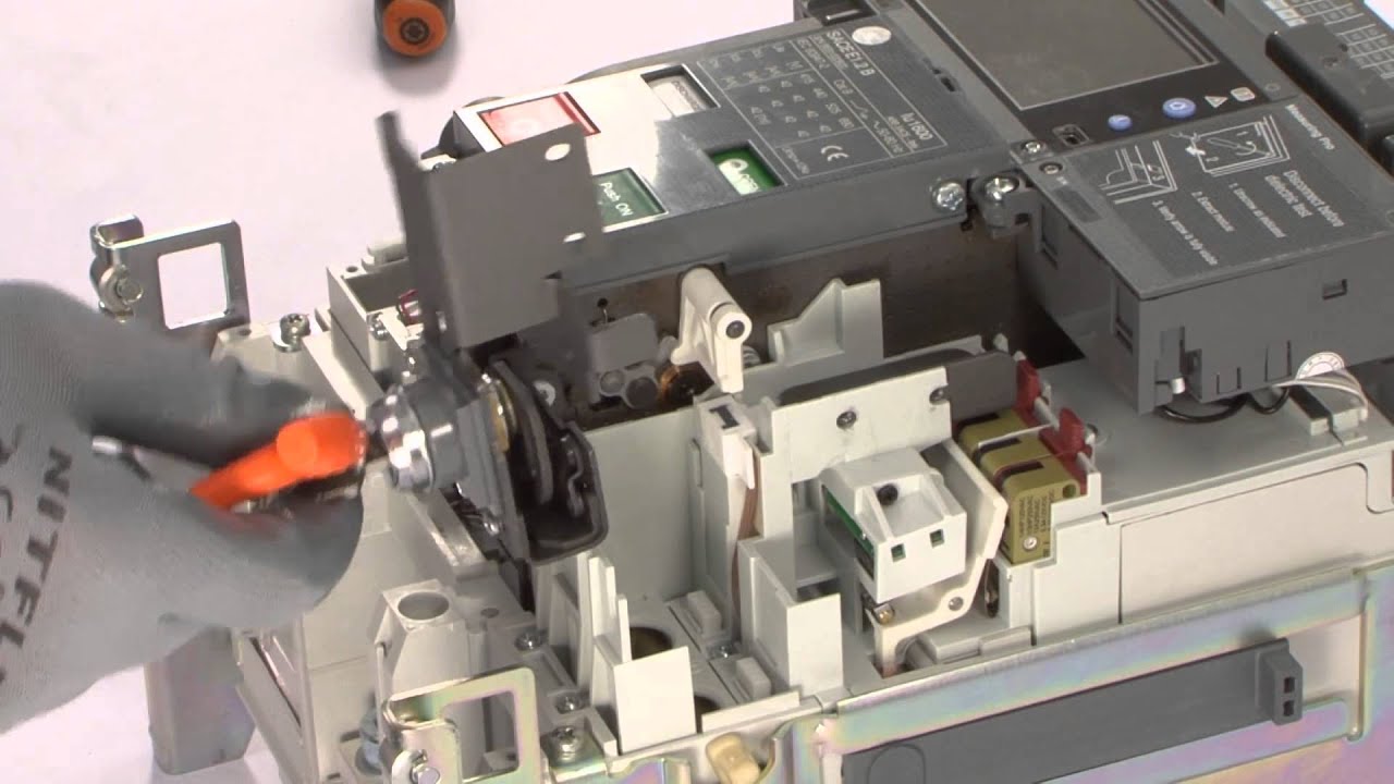 SACE Emax 2 - Key lock in open position for E1.2