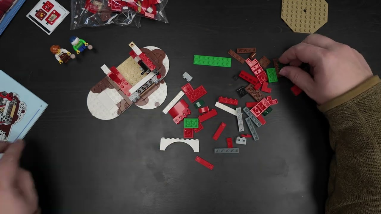 LEGO Hot Chocolate Stand 40776 | Cozy Winter Build with Holiday Music
