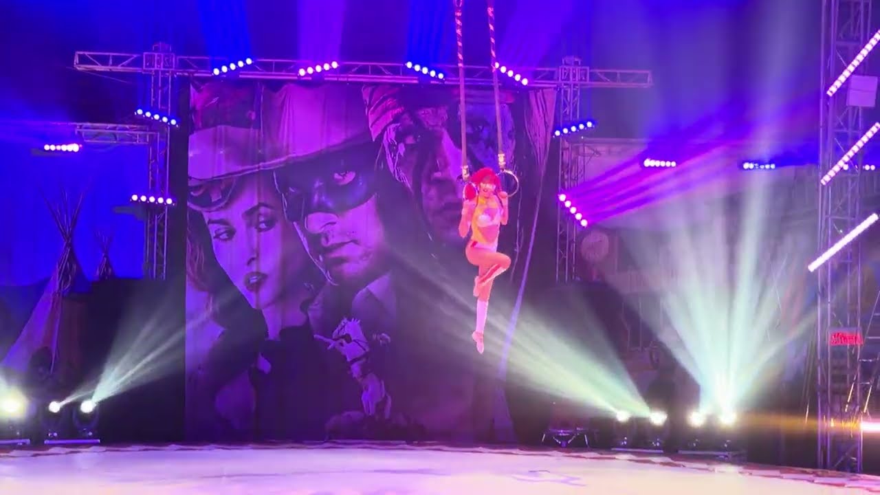 Aerial rings by: Julissa Zamudio (Freddie Mercury performance) 👑🍒