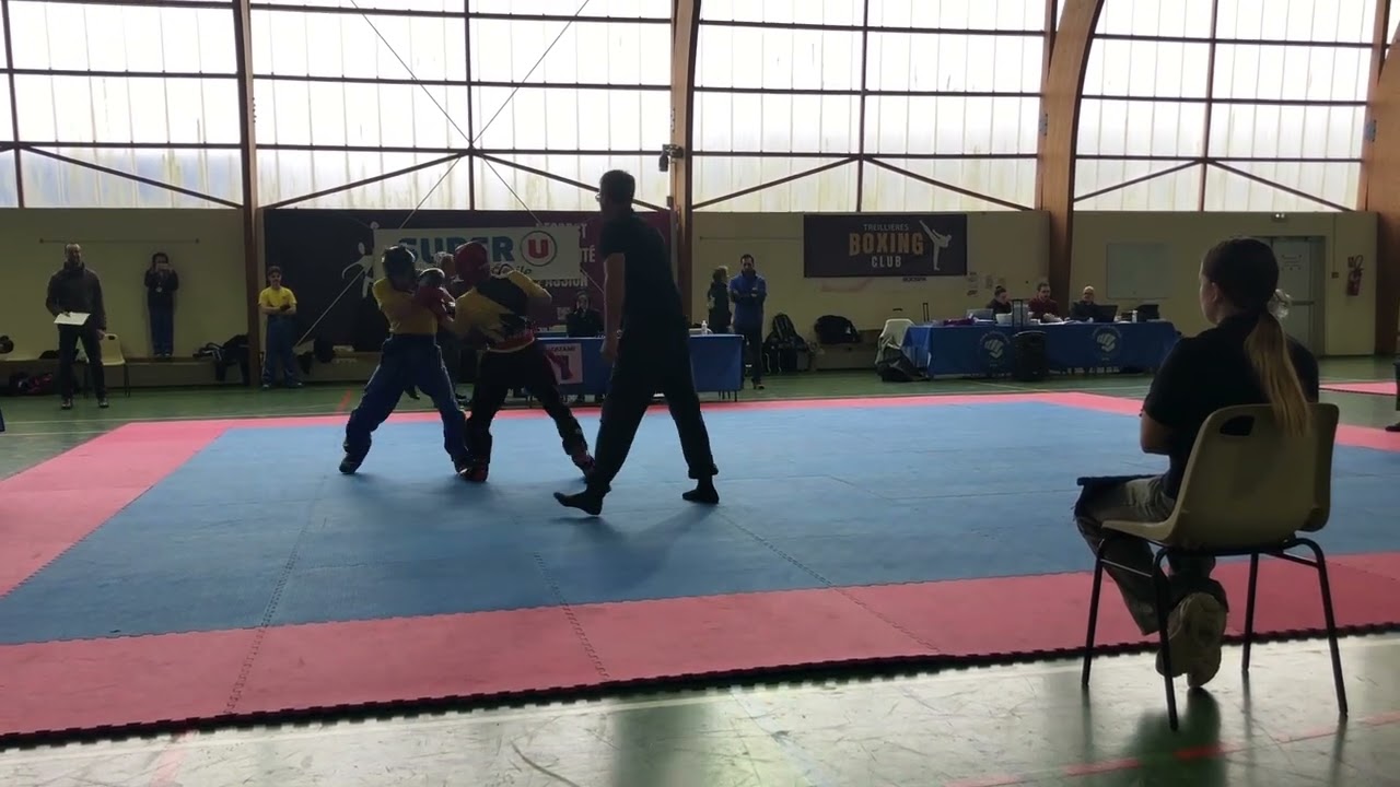 Combats complet en kick boxing (demi finale et finale de championnats départementale)