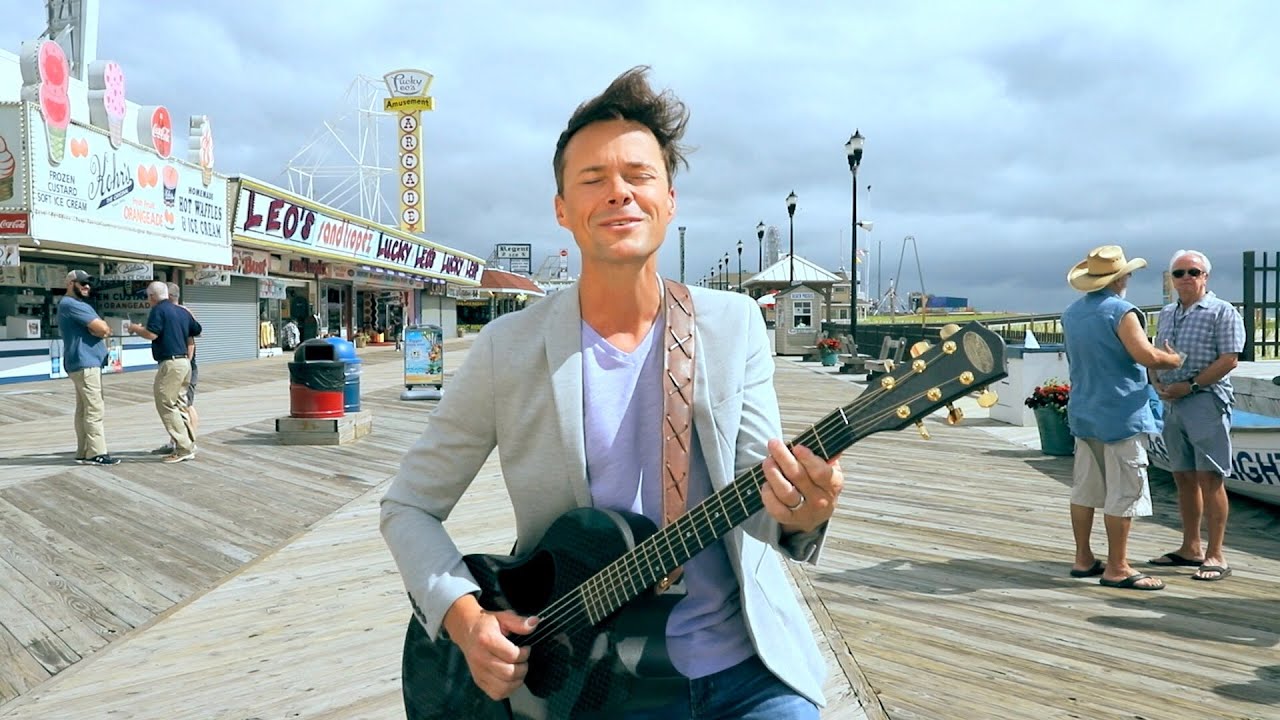 'It Must Be Love' Bryan White