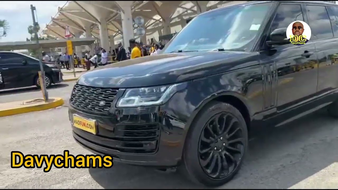 Cece Winans Lands at JKIA in style ready to perform in Kenya at Uhuru Gardens tomorrow Saturday