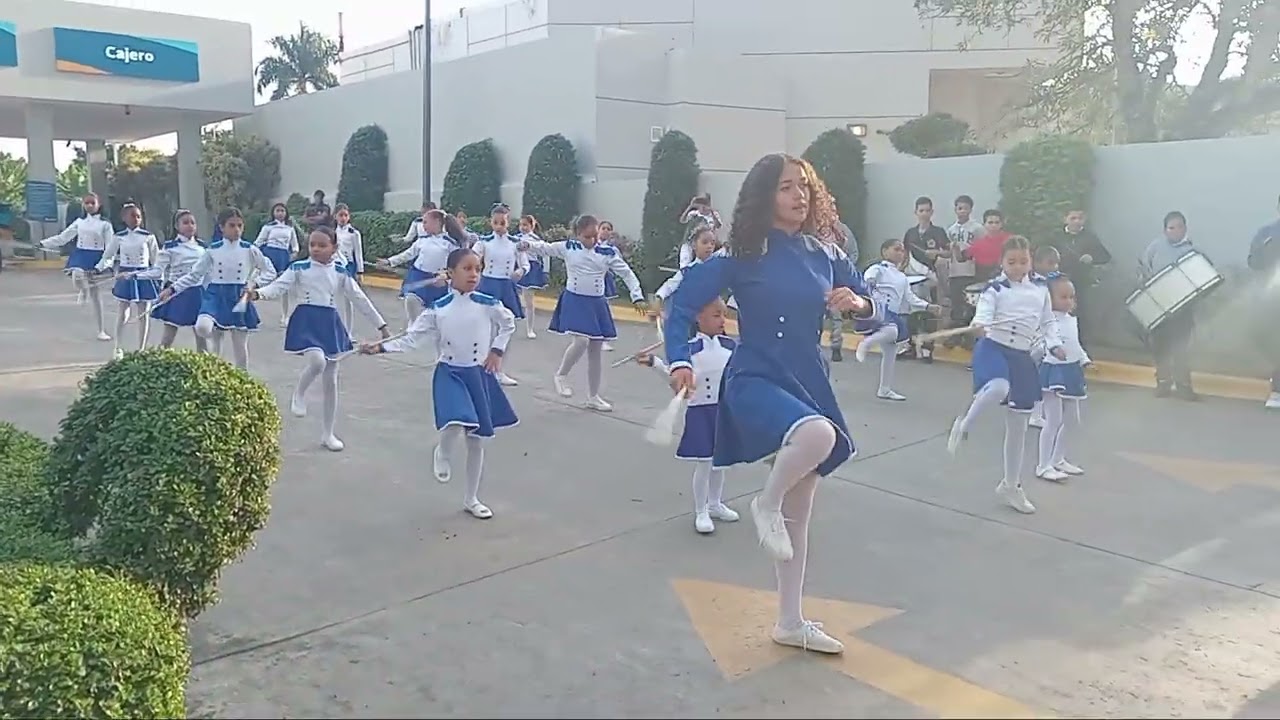 Escuela flor del campo  .mes de la patria 
