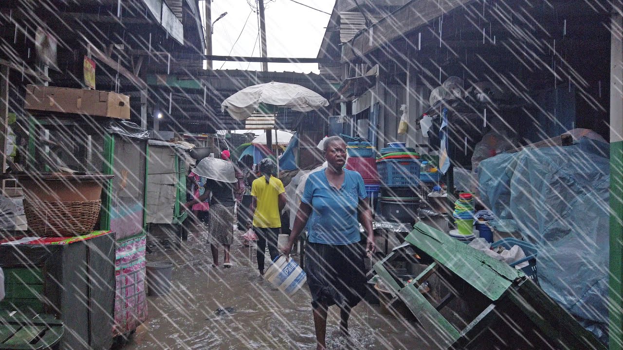 HEAVY RAIN FLOODS AFRICA MARKET IN GHANA