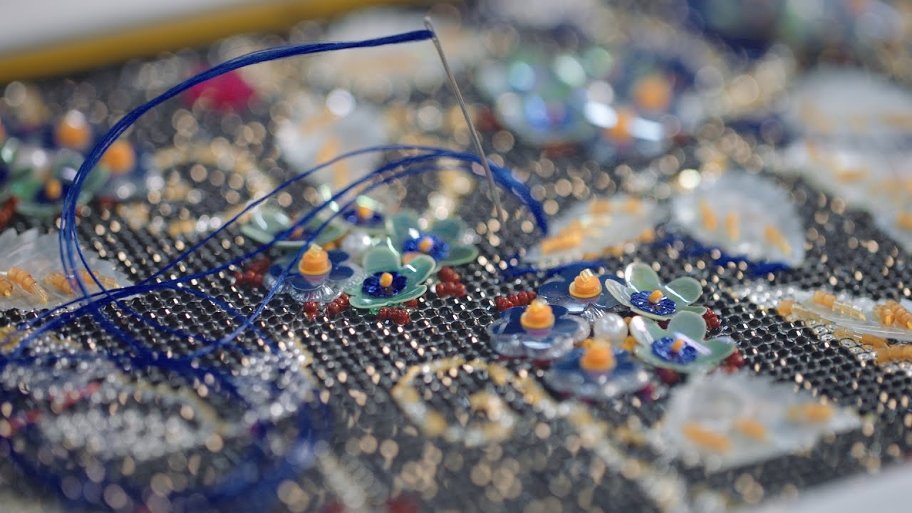 Savoir-faire of the Paris Cosmopolite 2016/17 Métiers d'art Collection – CHANEL Shows