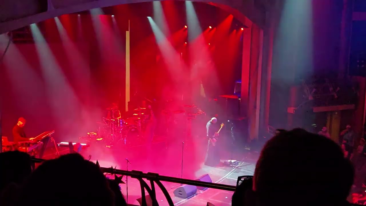 Gary Numan Remind Me To Smile live 1st set 80's Cruise
