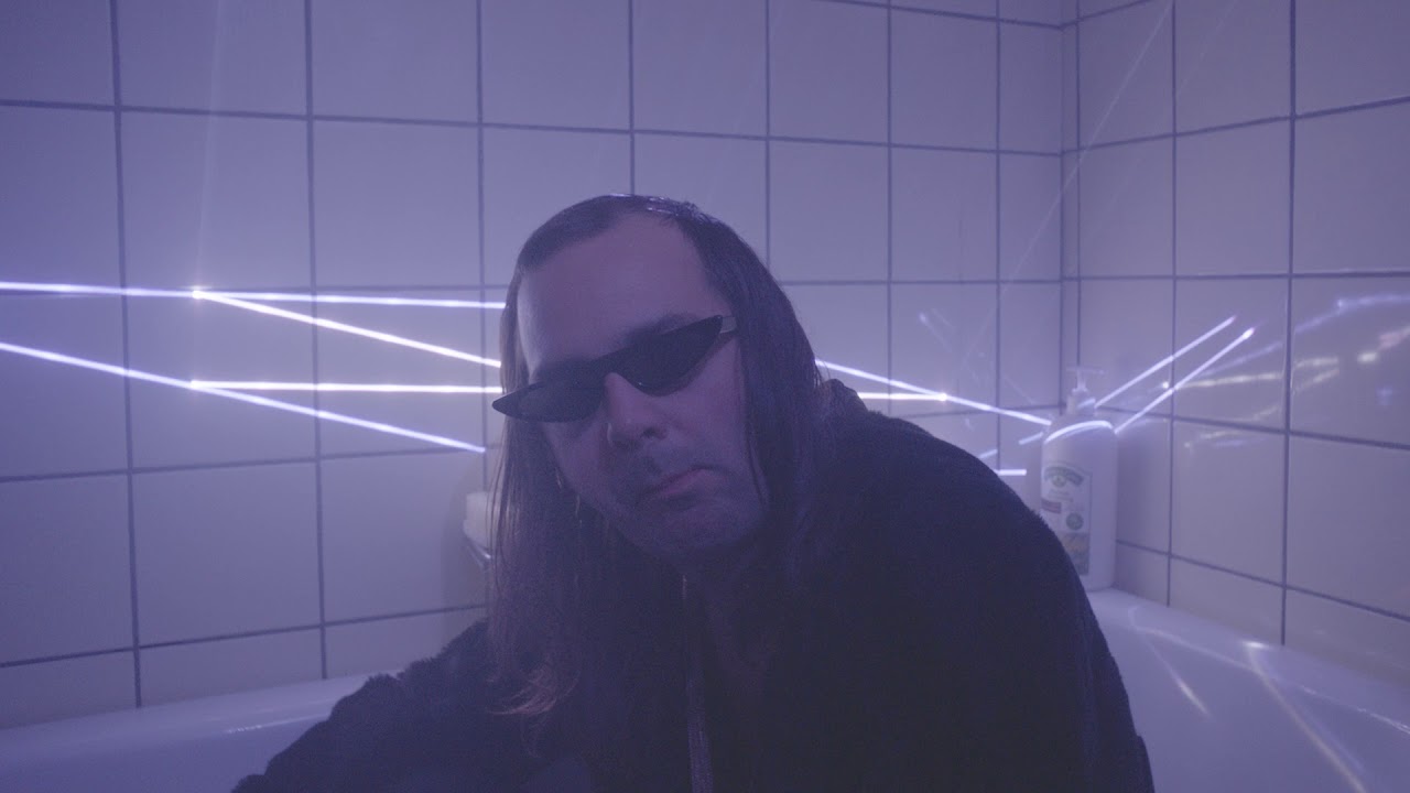 Peder Mannerfelt: 'Hibernation Hyper Nation' (Official Music Video) | 4:3