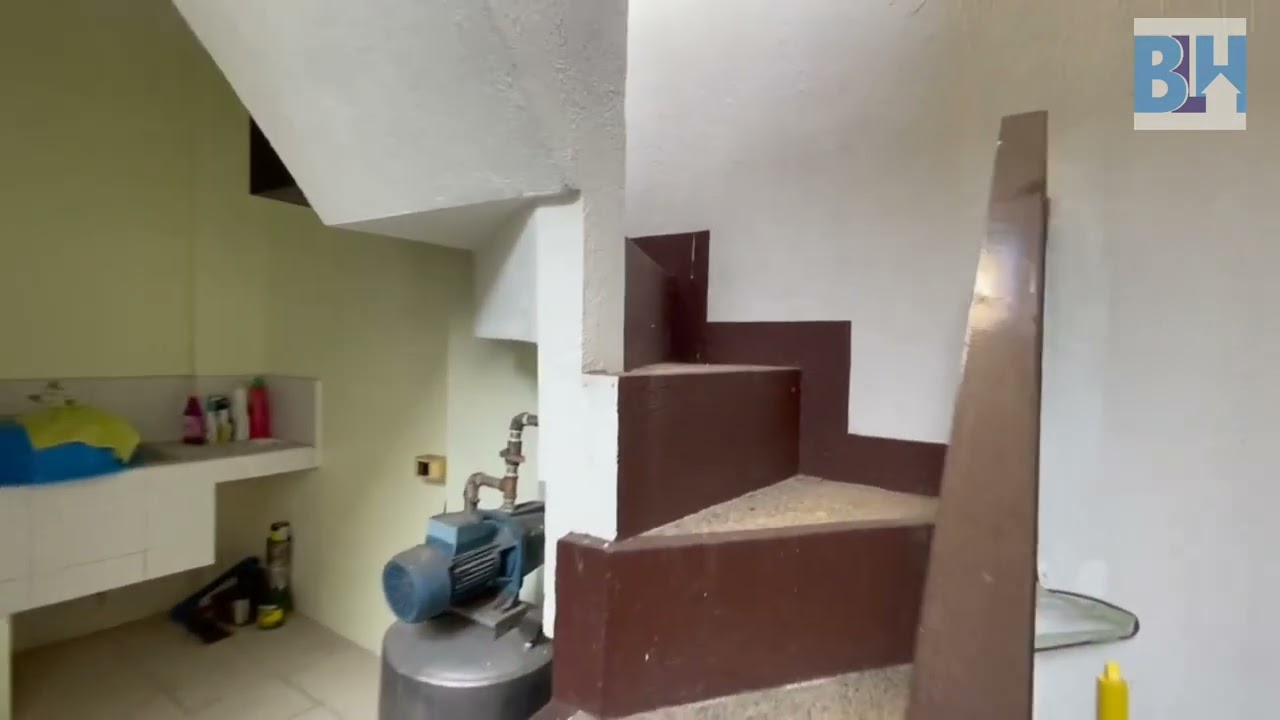 100 SQM PRE OWNED MODERN TOWN HOUSE AND LOT IN BETTER LIVING PARANAQUEA | BLESSHOMES HOUSE TOUR 024