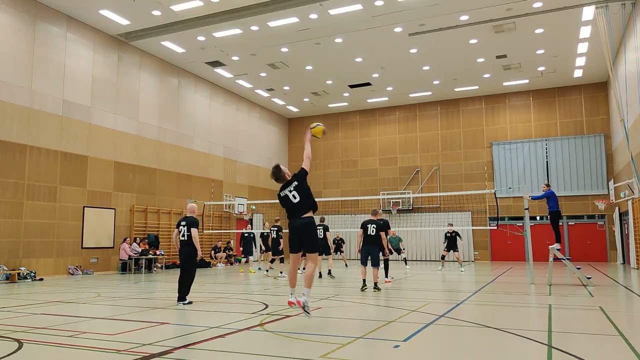Bombbe vs Wartti, erä 1. Lentopallon miesten aluesarja Keski-Suomi, 17.1.2026.