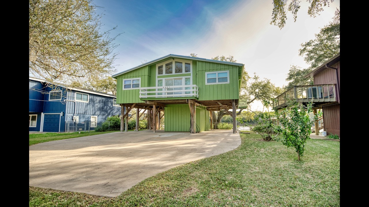 Century 21 Olympian (realtor) Marilyn Shockley