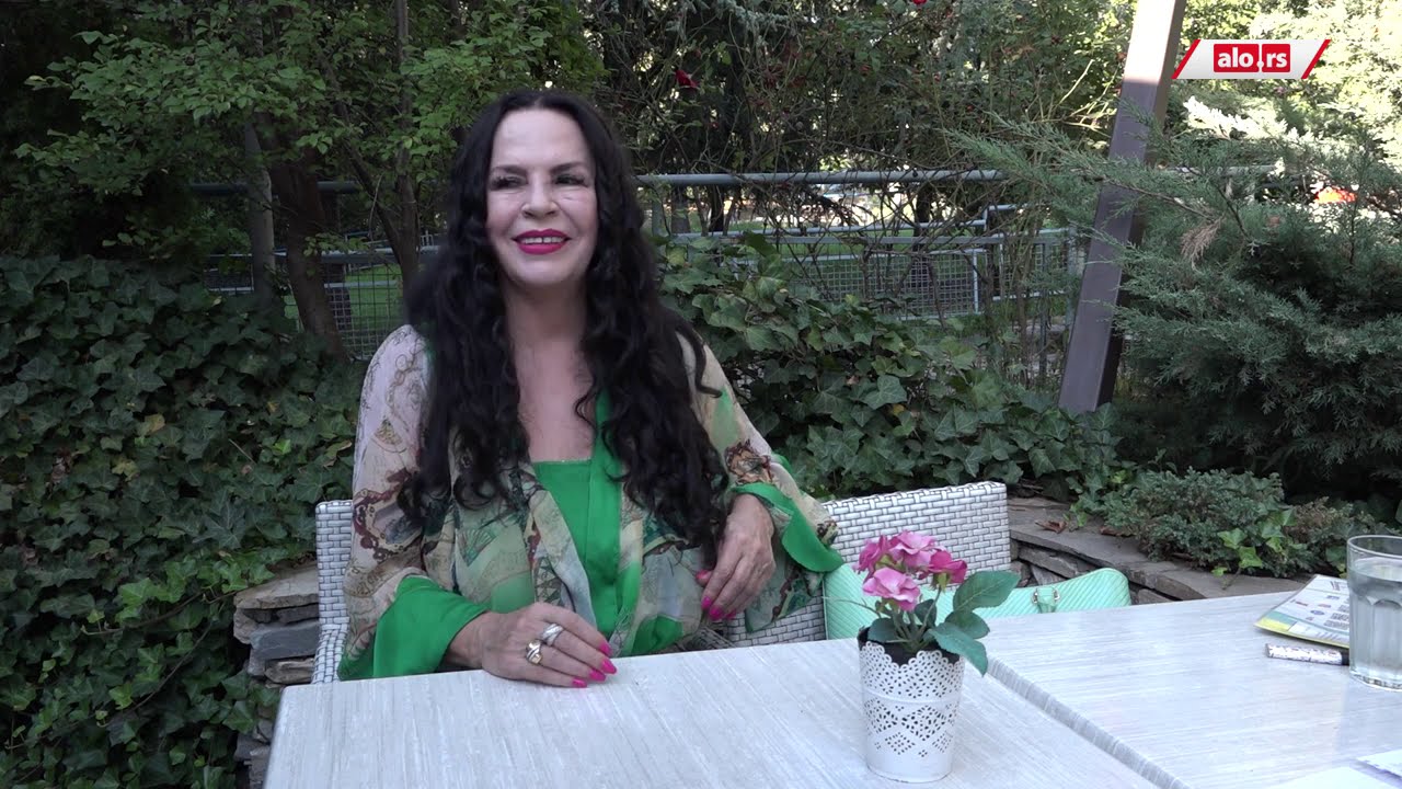 MIRA KOSOVKA NIJE ZABORAVLJENA! Pevala sam pod puškama kad niko nije smeo, ali ja nemam strah!