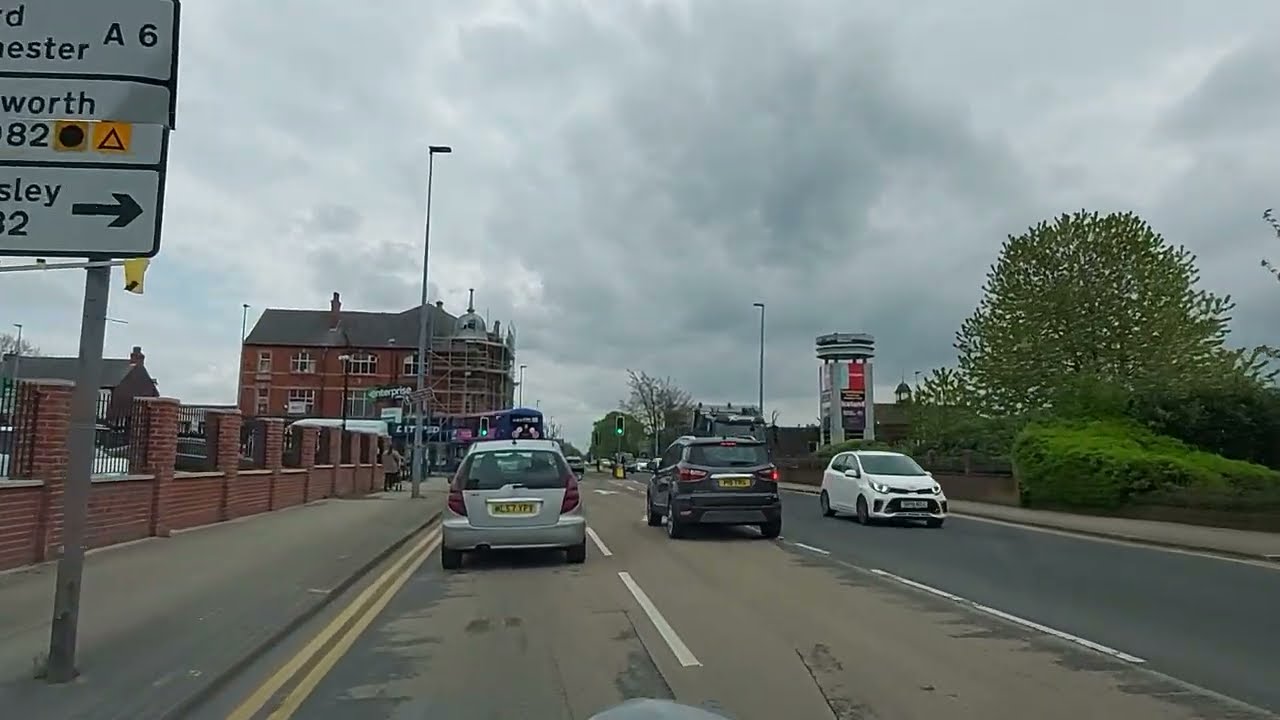 UK🇬🇧 Greater Manchester  Bolton to Walkden spring time