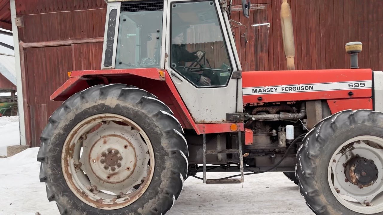 Köp Traktor Massey Ferguson 699 -86 med Holms plogblad på Klaravik