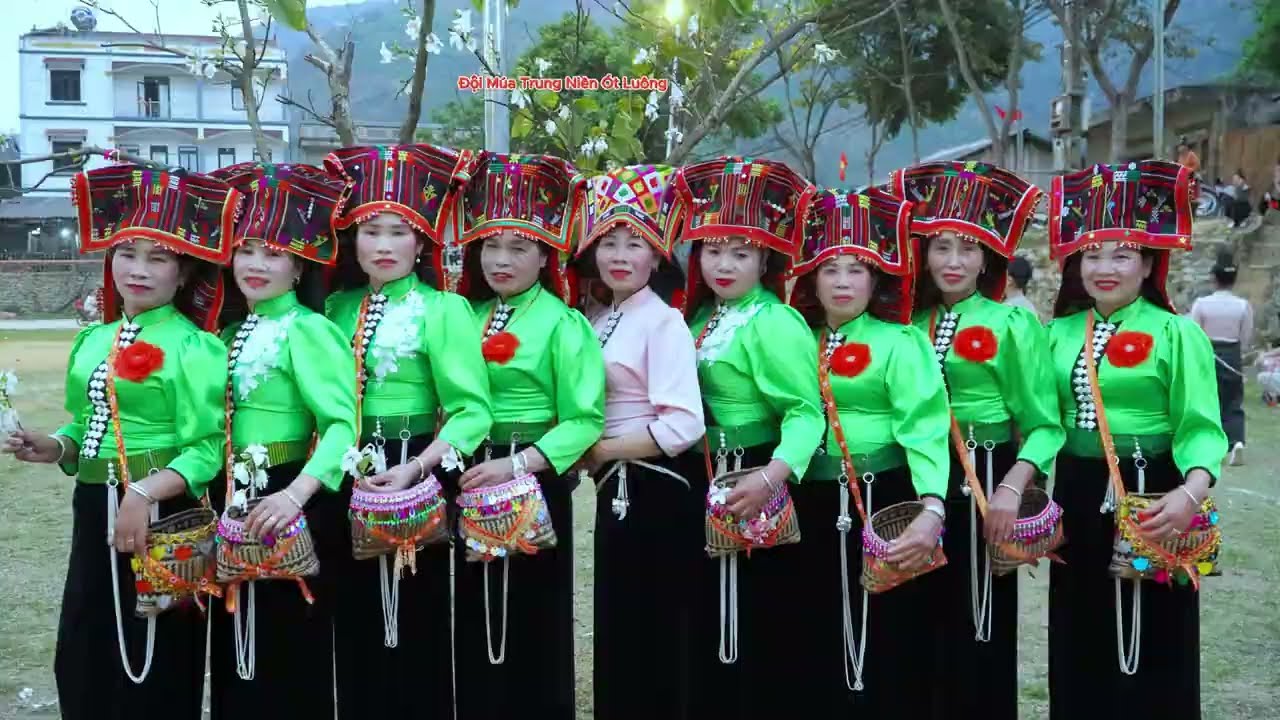 Đội Múa Ót Luông
