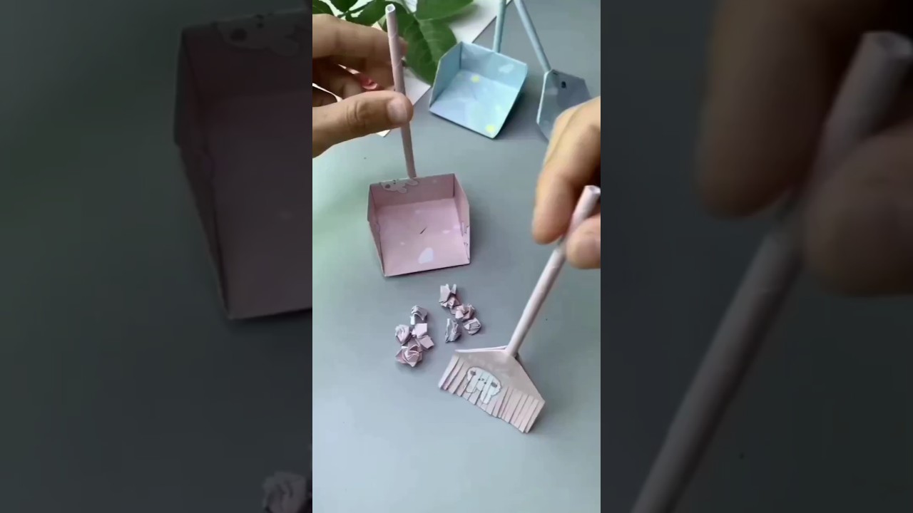 Paper dustpan making
