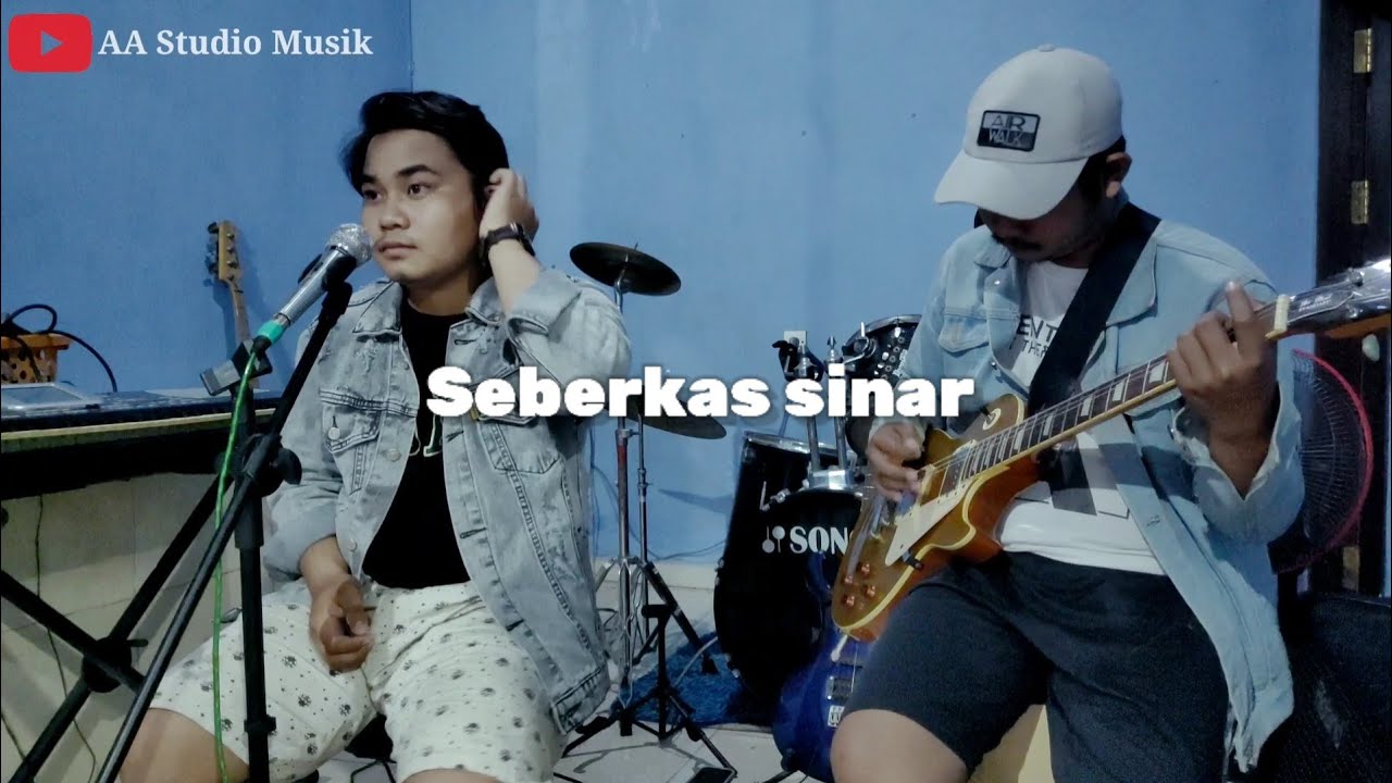 Live Seberkas sinar - Nike ardila (cover) [AA Studio Musik] Konser dirumah aja
