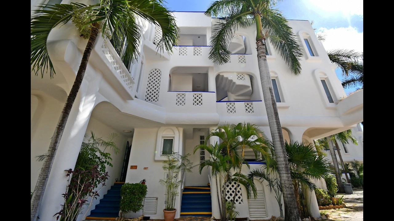 Exclusive mediterranean aura residence